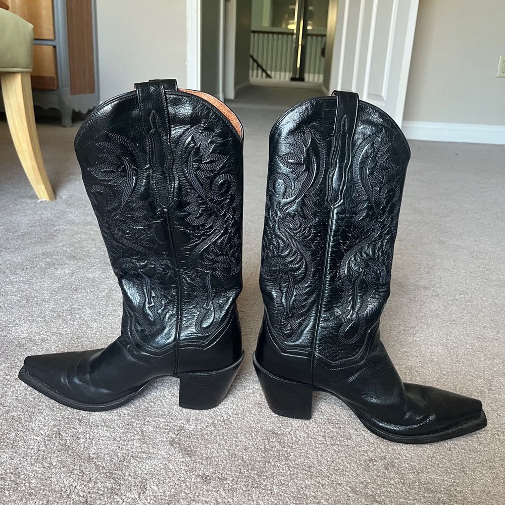 Dan Post heeled pointed toe cowgirl boots